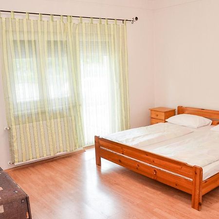 Gábor Áron Apartman Hajduszoboszlo Exterior foto