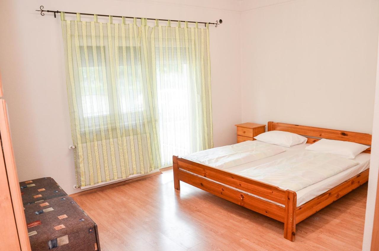 Gábor Áron Apartman Hajduszoboszlo Exterior foto