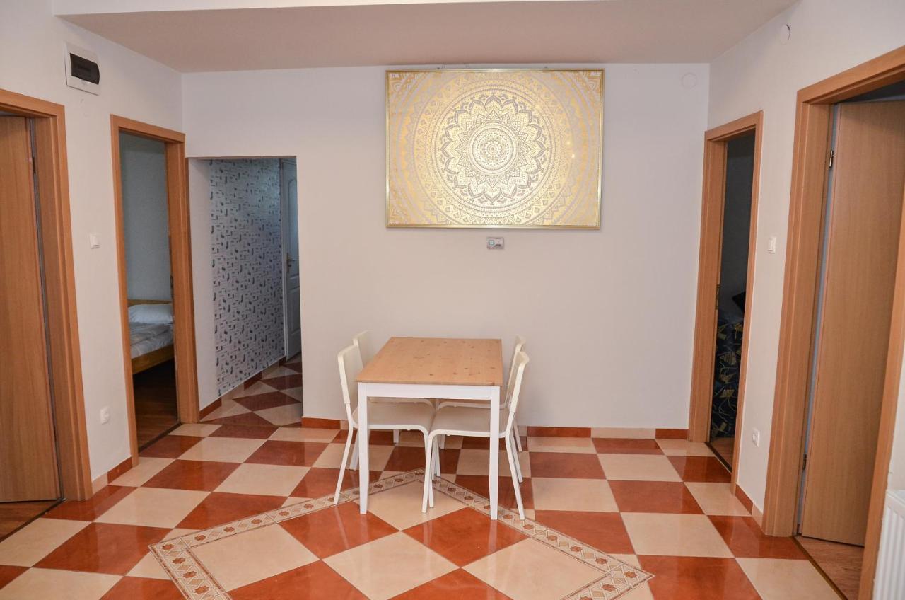 Gábor Áron Apartman Hajduszoboszlo Exterior foto