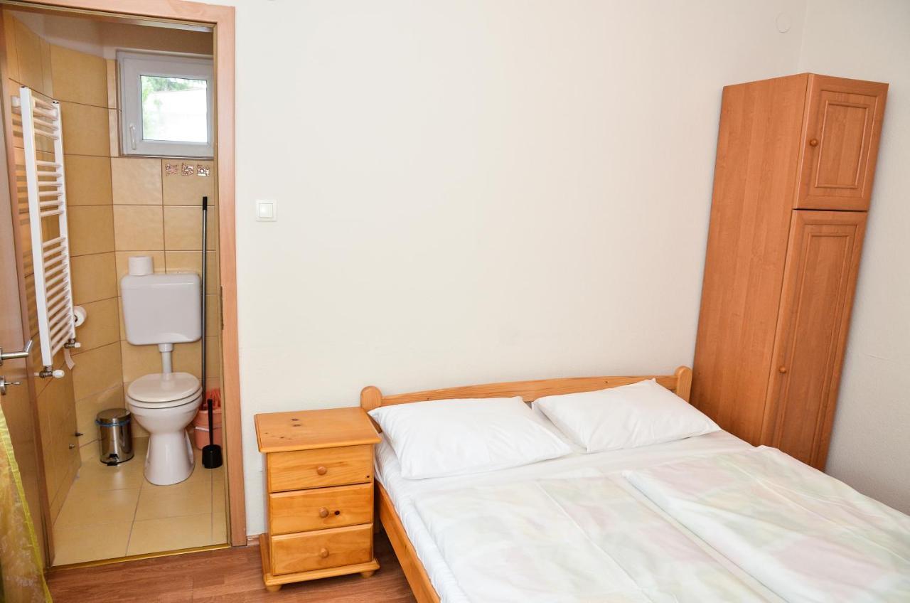 Gábor Áron Apartman Hajduszoboszlo Exterior foto