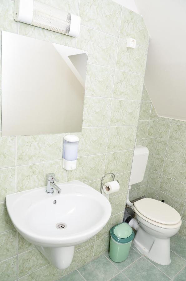 Gábor Áron Apartman Hajduszoboszlo Exterior foto