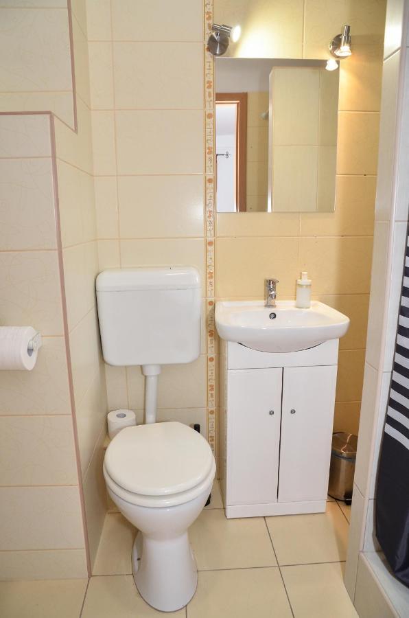 Gábor Áron Apartman Hajduszoboszlo Exterior foto