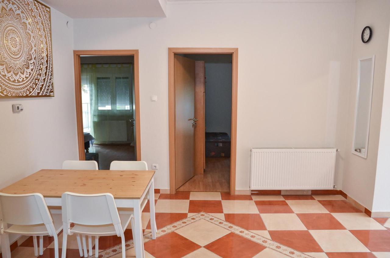 Gábor Áron Apartman Hajduszoboszlo Exterior foto