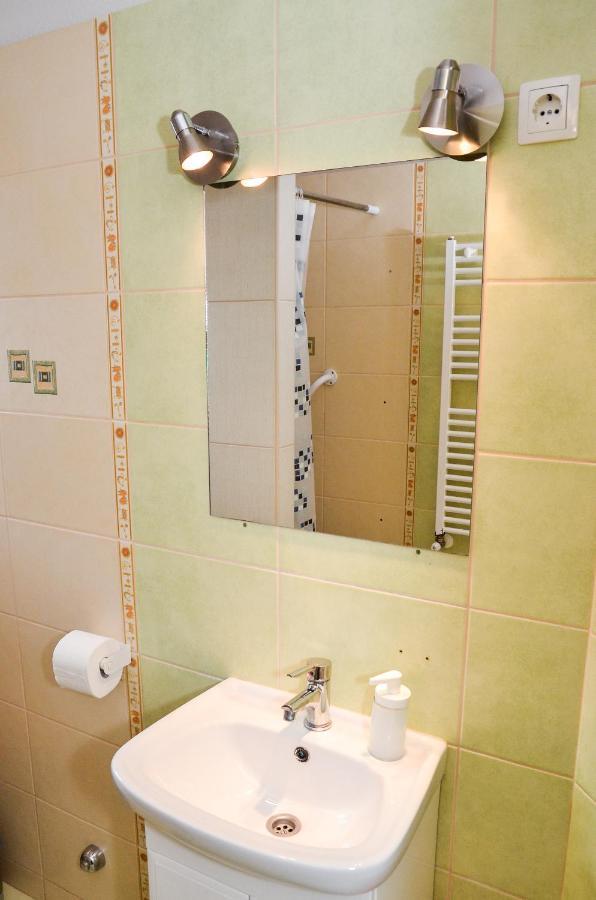 Gábor Áron Apartman Hajduszoboszlo Exterior foto