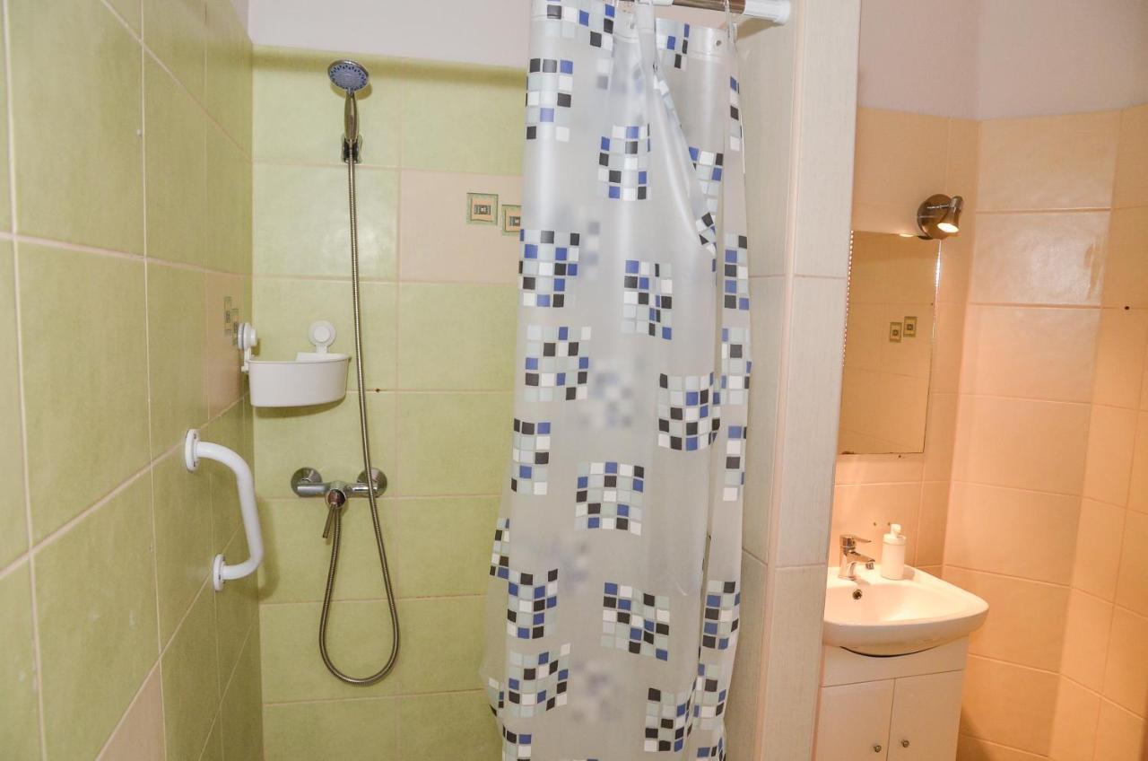 Gábor Áron Apartman Hajduszoboszlo Exterior foto