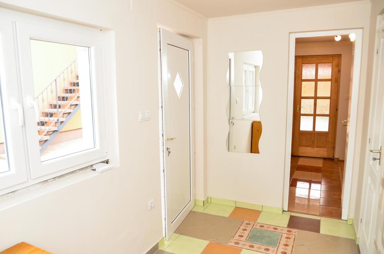 Gábor Áron Apartman Hajduszoboszlo Exterior foto