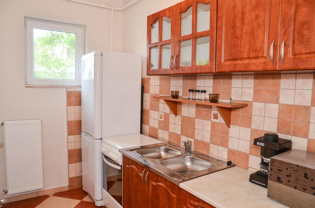 Gábor Áron Apartman Hajduszoboszlo Exterior foto