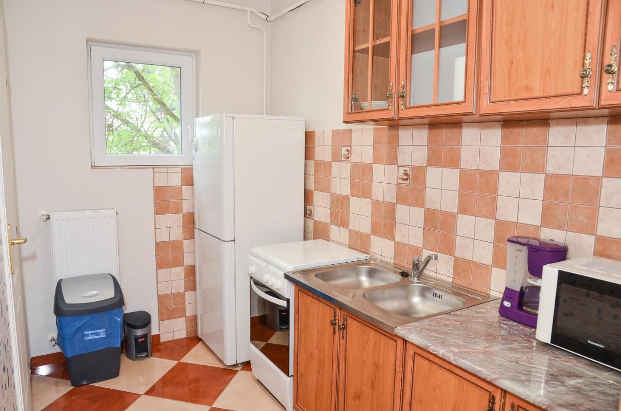 Gábor Áron Apartman Hajduszoboszlo Exterior foto
