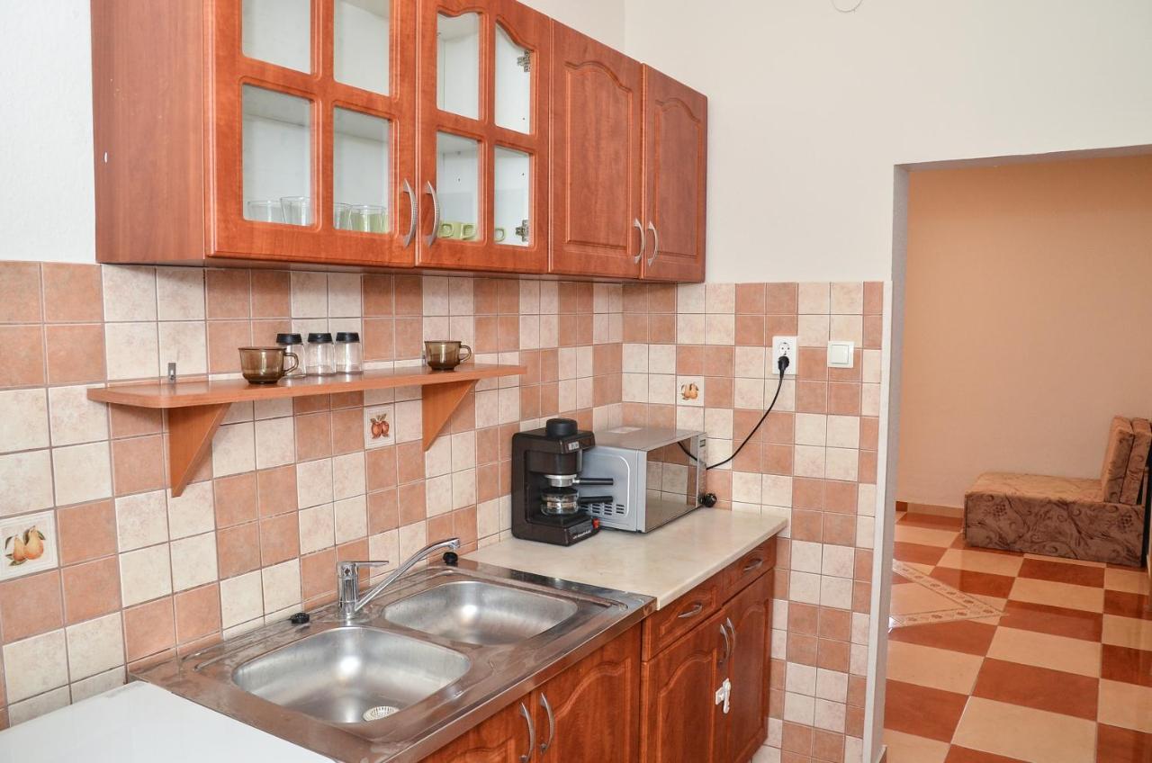 Gábor Áron Apartman Hajduszoboszlo Exterior foto
