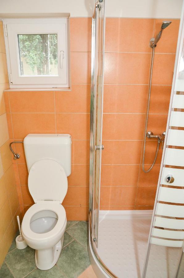 Gábor Áron Apartman Hajduszoboszlo Exterior foto